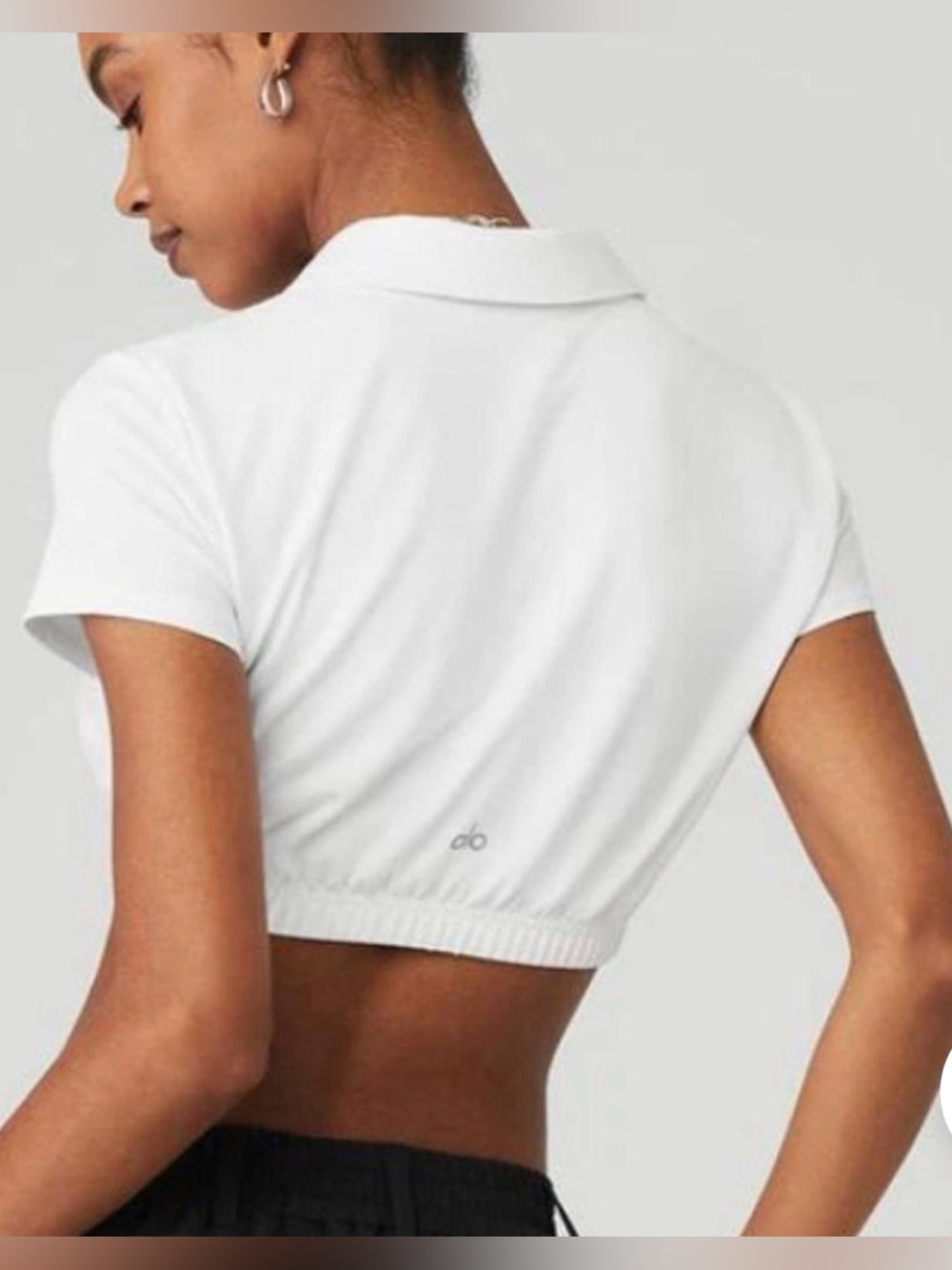 Alo Yoga Cropped Prestige Polo White Collared Cropped Short Sleeve Shirt XS - Picture 3 of 9